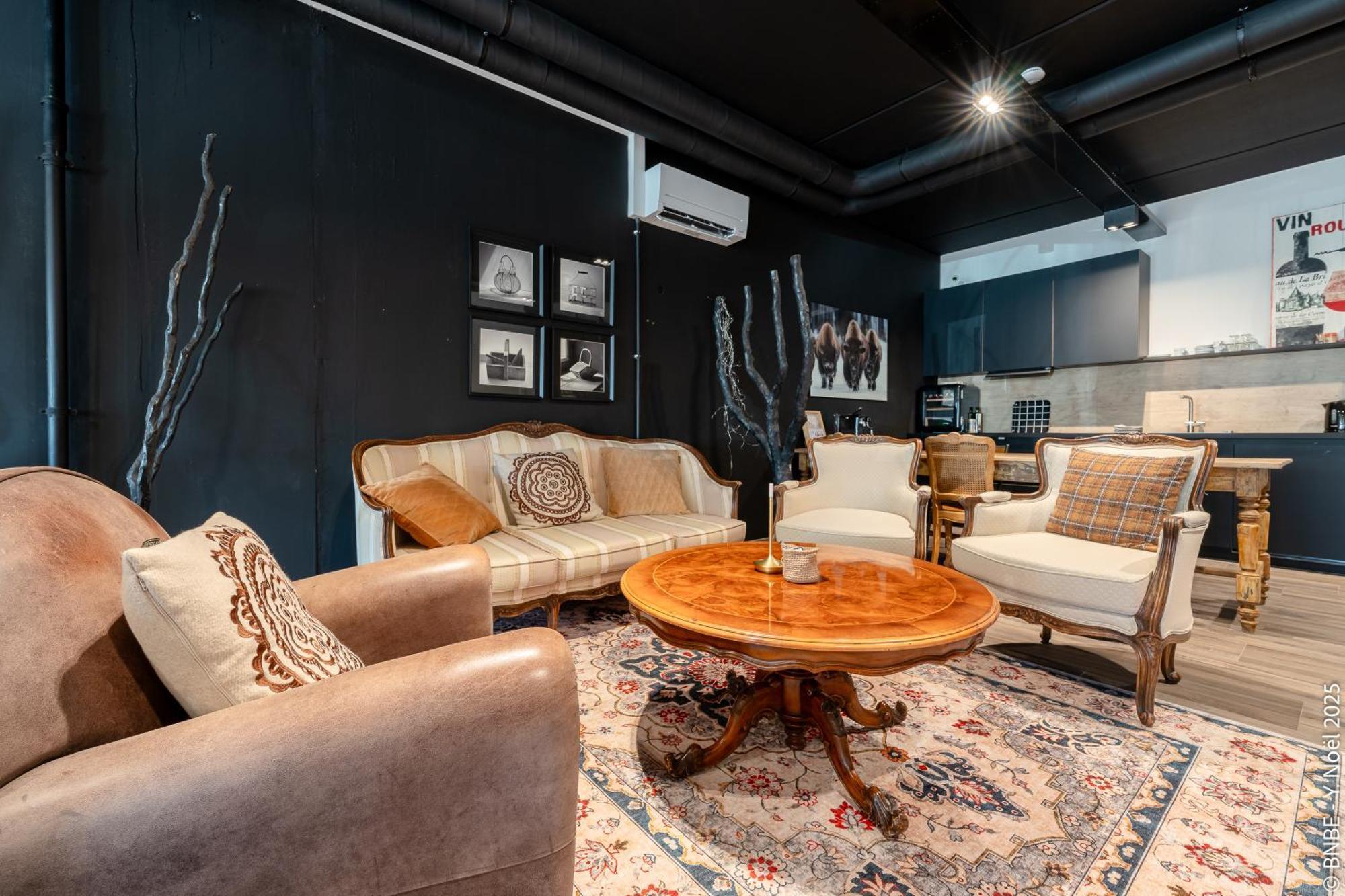 Sous La Houlette, Suites, Piscine Interieure Et Sauna Villers-la-Ville Bagian luar foto
